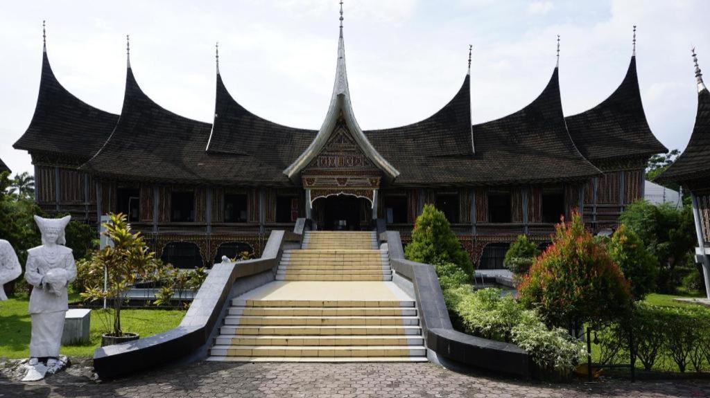Hotel Ranah Bundo Padang  Eksteriør bilde